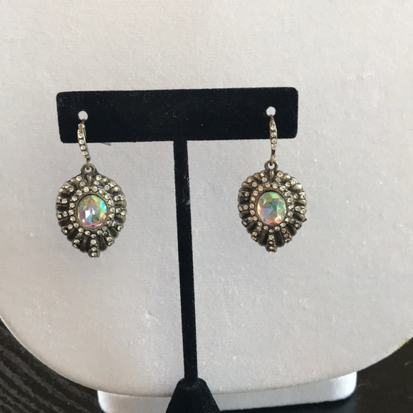 Crystals & Multi-Colored Center Stone - Picture 2 of 6